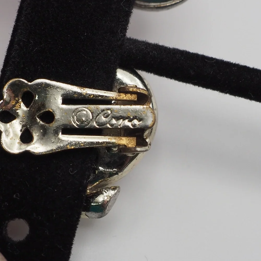Coro measurements earrings